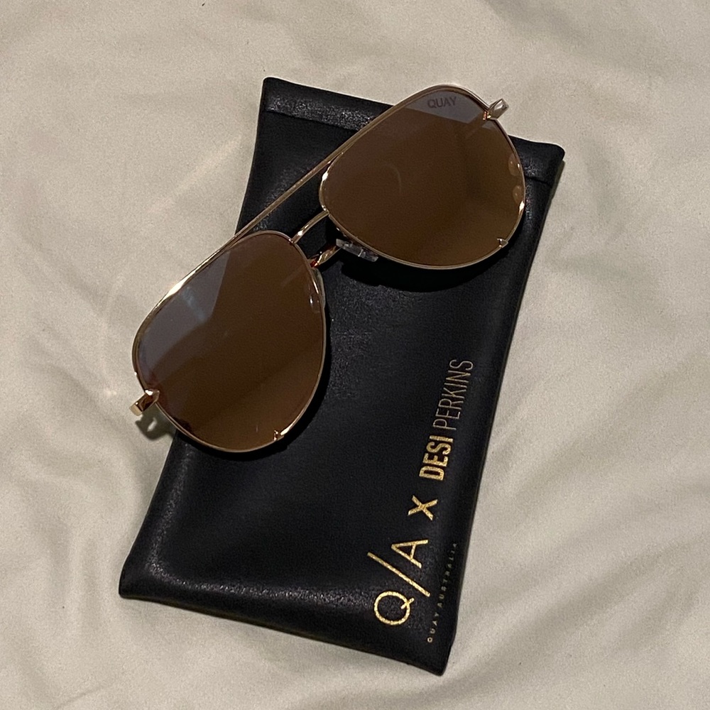 Quay x Desi Perkins High Key Sunglasses